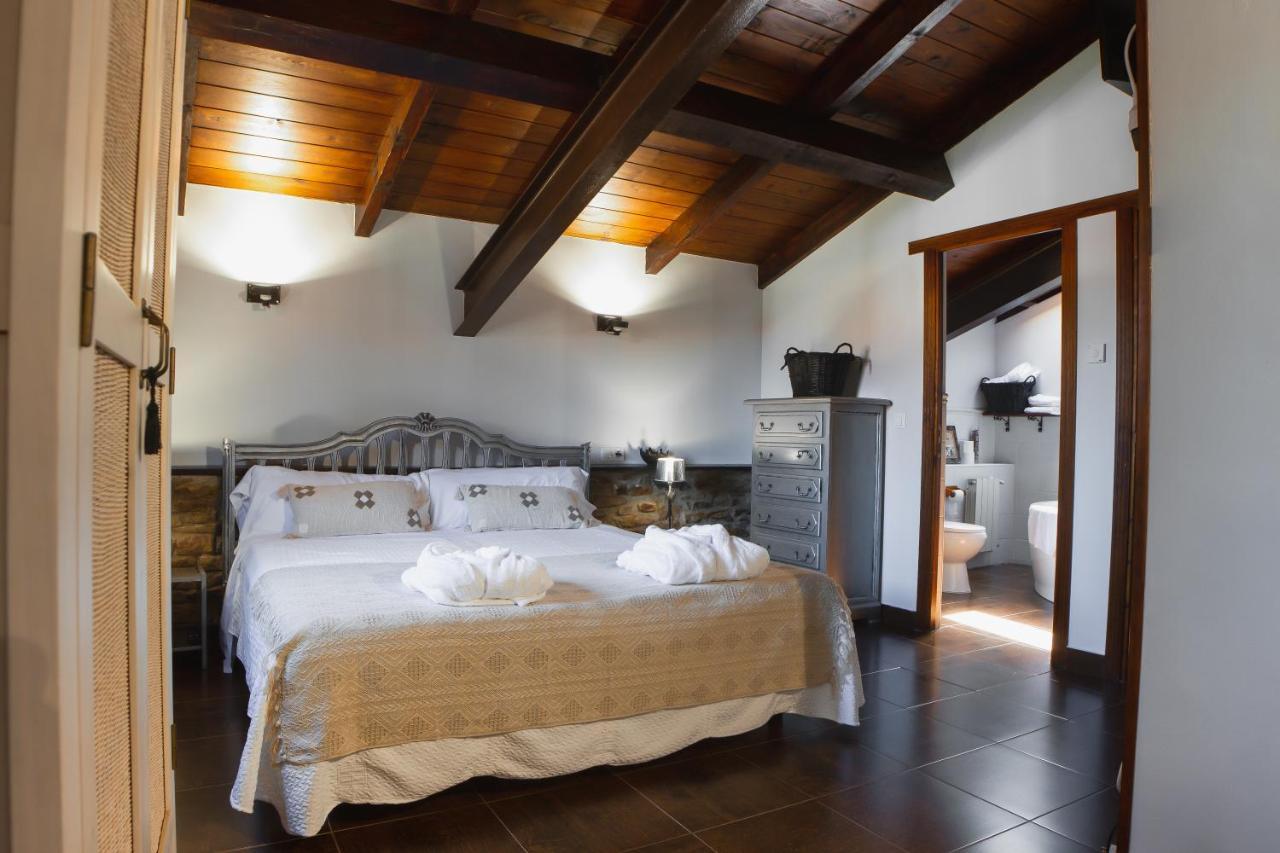 La Posada De Ojebar Rustica Rasines ภายนอก รูปภาพ